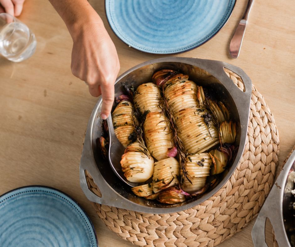 Crispy Potato Bake in the nöni™ 26cm Deep Baking Pan.